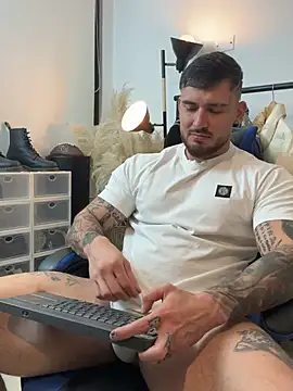 DimitriSullivan_ stripchat live cam model