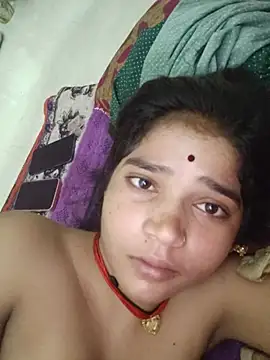 Mahek_-Love143 stripchat live cam model