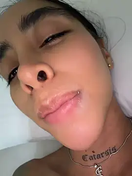 sophierooy22 stripchat live cam model