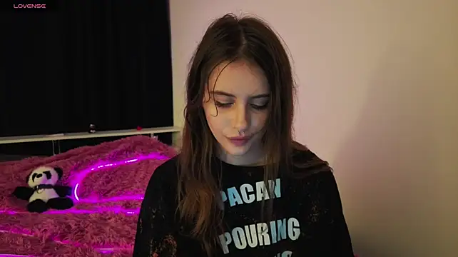 evvaavve stripchat live cam model