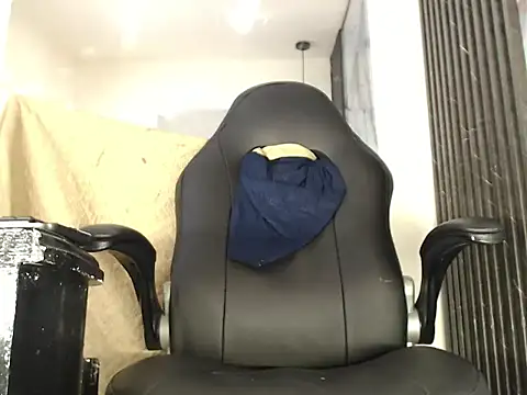 CamelyHott stripchat live cam model