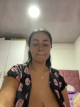 JulietaRiios stripchat live cam model