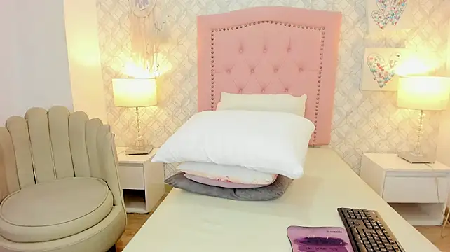 sofia_martinez_9 stripchat live cam model