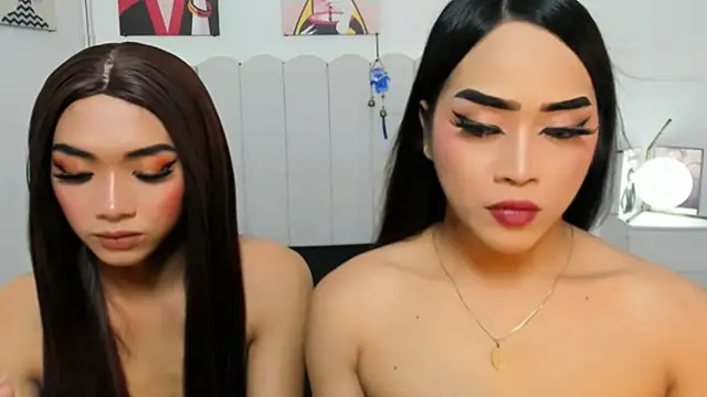 MirandaSterling stripchat live cam model