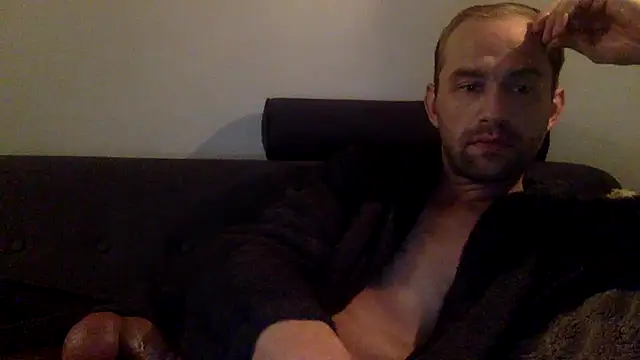 erwin-dare stripchat live cam model