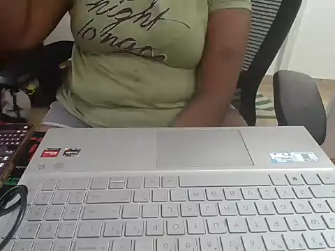 kannada_Hotlady stripchat live cam model
