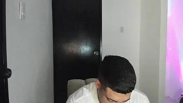 ThiagoLugo stripchat live cam model