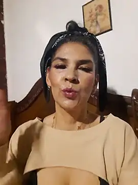 Himarie stripchat live cam model