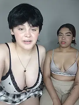 Valkiria_and_Sam stripchat live cam model