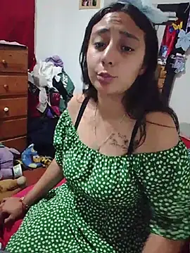 caroline_bennett stripchat live cam model