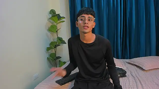 hell_Dantex stripchat live cam model