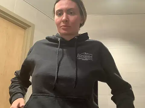 TheFitFreak stripchat live cam model