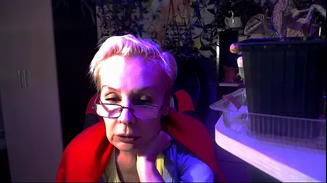 HelgaHimmell stripchat live cam model