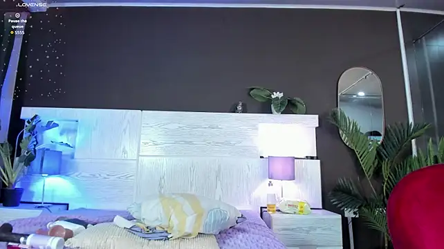 mylleana stripchat live cam model