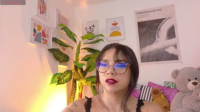 melany_naa stripchat live cam model