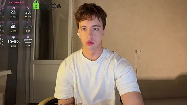 VincentSmith02 stripchat live cam model