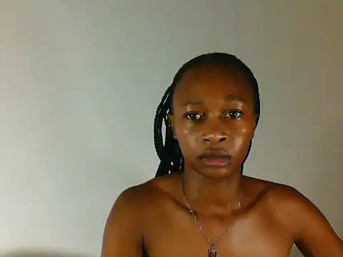 Choco_petite2 stripchat live cam model