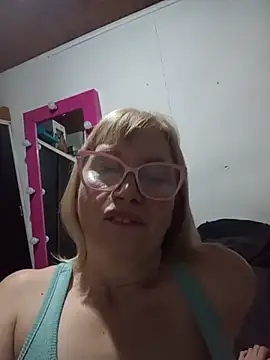 SexyMilf1211 stripchat live cam model