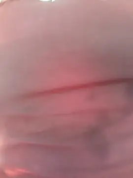 -Tara-a stripchat live cam model