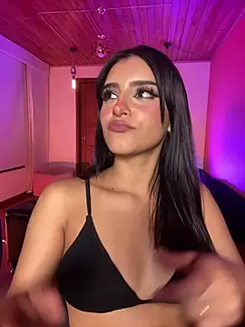 ivy-777 stripchat live cam model