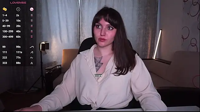 Hoot_owl_cb stripchat live cam model
