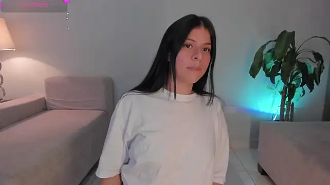 Holly_velvett stripchat live cam model