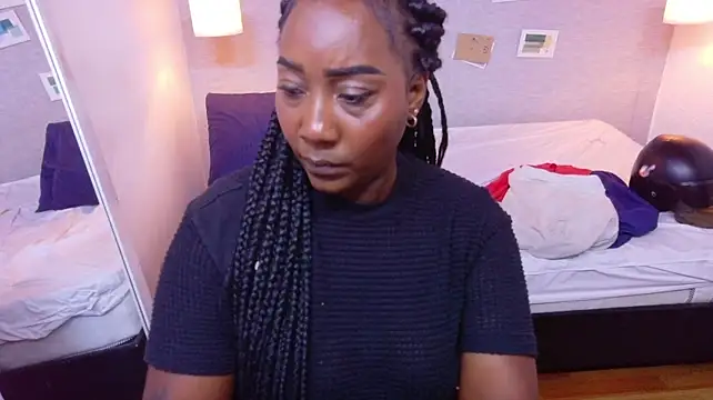 kiara_evanss stripchat live cam model
