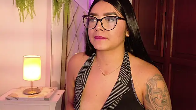 kiarasexy69 stripchat live cam model