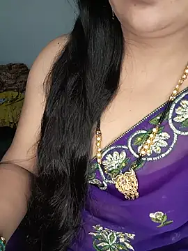 Miss_retika stripchat live cam model