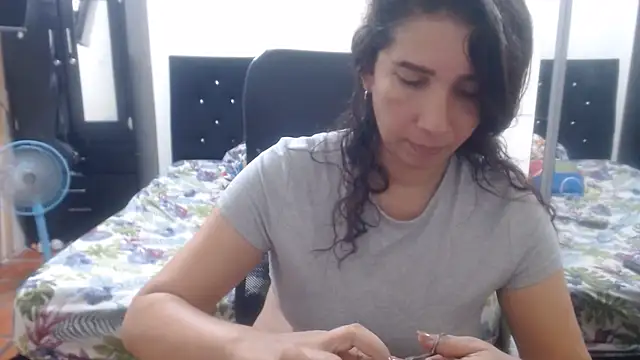Ainhoa-DTY stripchat live cam model