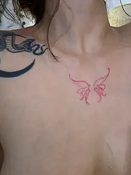 bergmanamii stripchat live cam model