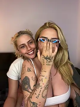 Velvet1_ stripchat live cam model