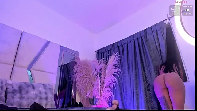 MeganFoxxi_ stripchat live cam model