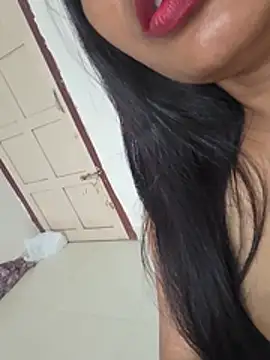 Miss_sruthi stripchat live cam model