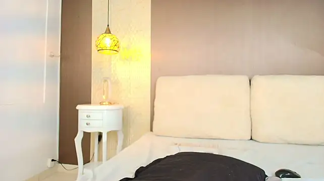 Tiifany_Baker stripchat live cam model
