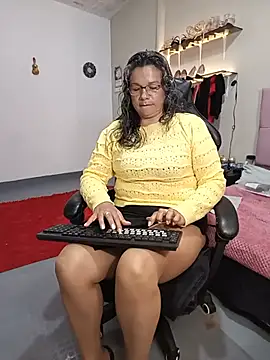 SolVegaNaciente stripchat live cam model