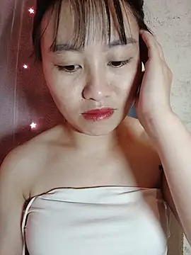 Cherry-squirtt stripchat live cam model