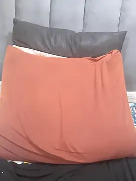 Shwatyybaddie stripchat live cam model