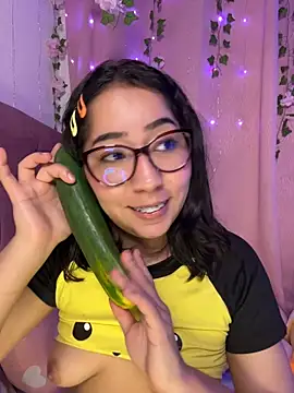 anni_ross stripchat live cam model