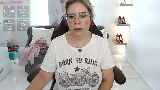zehra_sanem stripchat live cam model