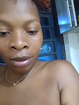 Sweetpoison20 stripchat live cam model