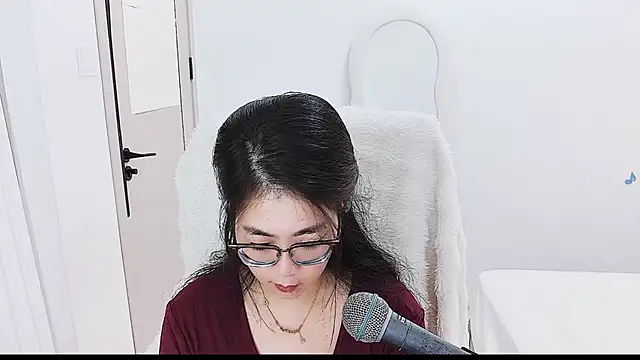 Floor_oo stripchat live cam model