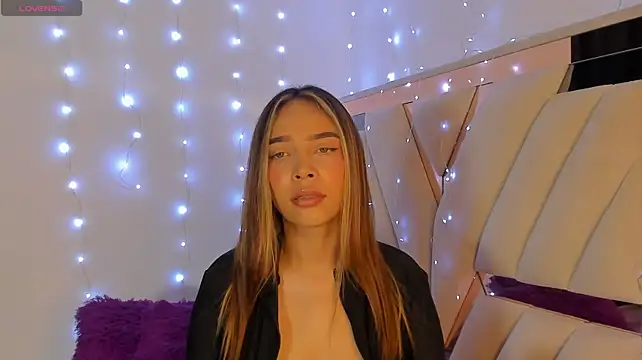 888adara stripchat live cam model
