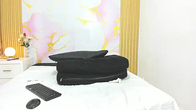 ImanyWinter stripchat live cam model