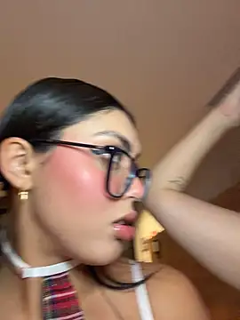 zui_lu stripchat live cam model