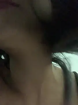 ivy-777 stripchat live cam model
