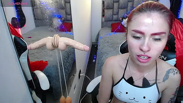 lia_queen04 stripchat live cam model