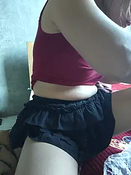 BuiThi2 stripchat live cam model