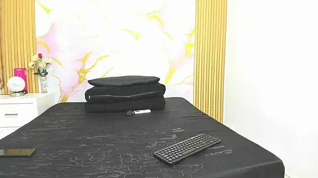 ImanyWinter stripchat live cam model