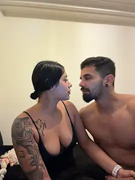 AlannaEvons stripchat live cam model